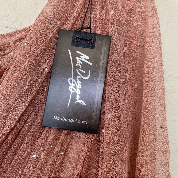 Mac Duggal Lace One Shoulder‎ Illusion Sleeve A Line salmon Gown- NWT size 4 - Picture 6 of 16